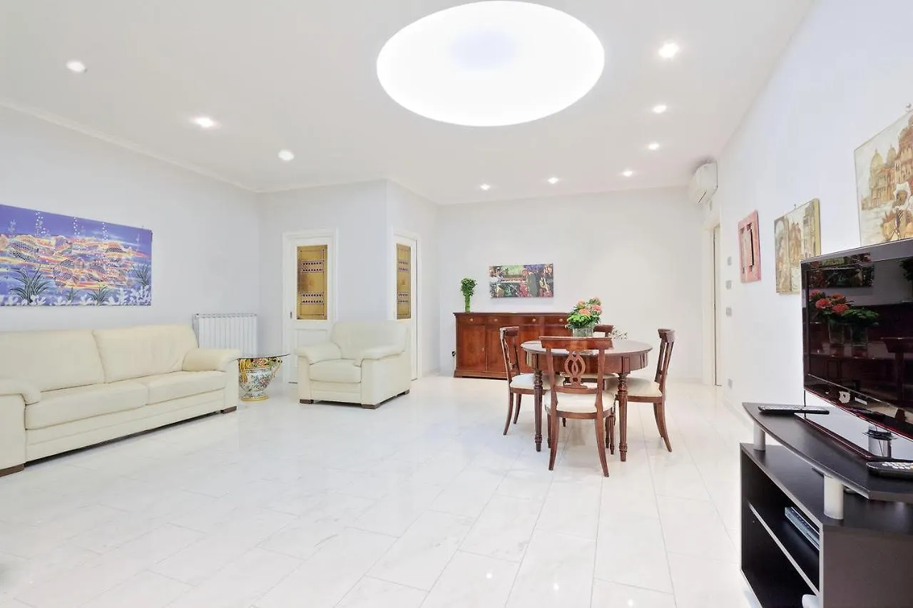 Luxury 2 Bed Flat - Close To Vatican Rome 0*,  Italy