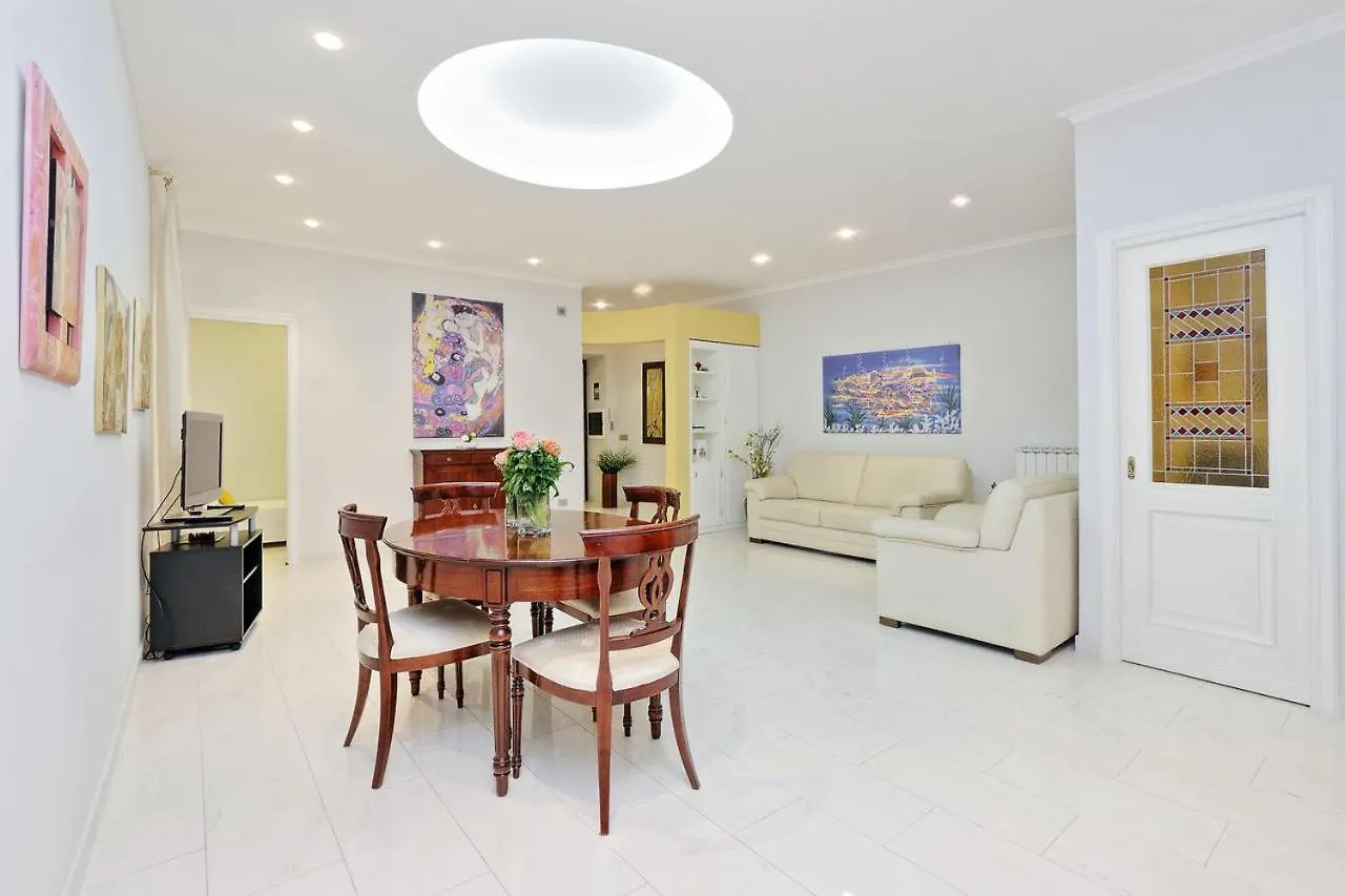 Apartment Luxury 2 Bed Flat - Close To Vatican Rome Italy