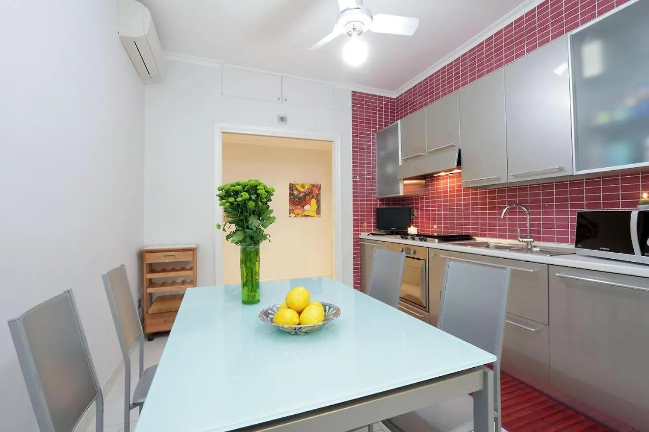 Luxury 2 Bed Flat - Close To Vatican Rome