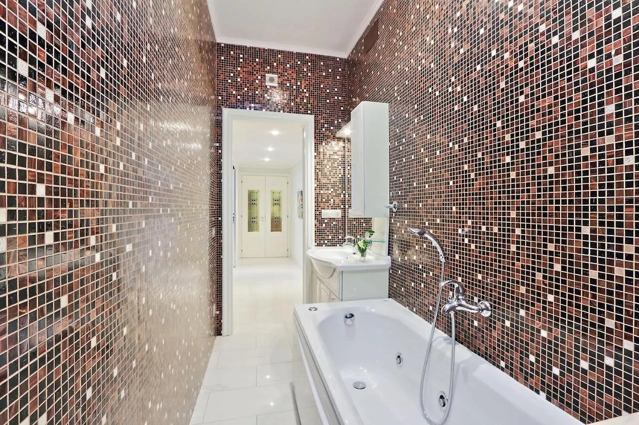 Luxury 2 Bed Flat - Close To Vatican Rome Italy